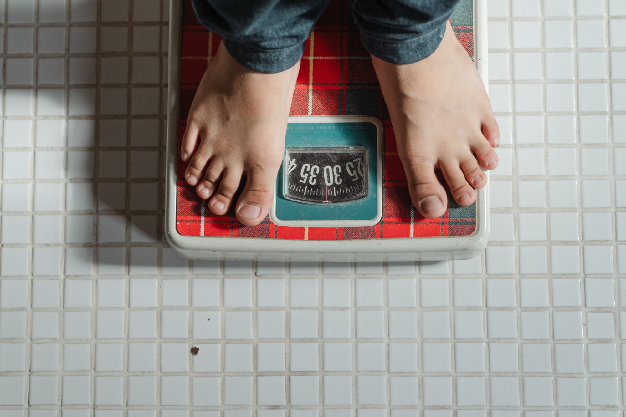 por qué no pierdo peso haciendo dieta